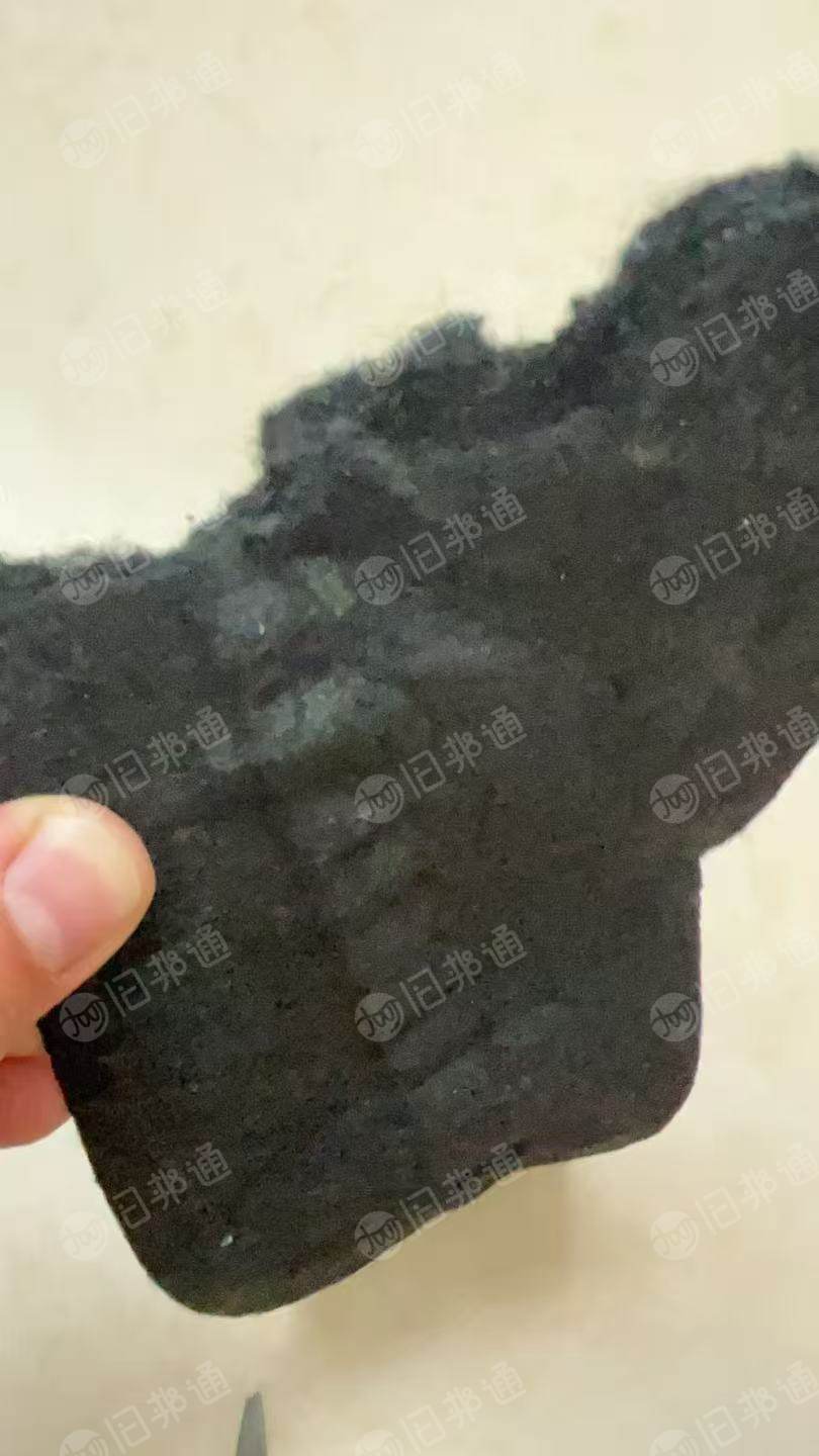 长期出售玻璃纤维材质的车内饰料，汽车内饰，汽车内饰边角料，中间一层塑料，月供200吨左右