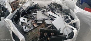 出售PC/ABS合金废料，大部分是笔记本外壳，现货10吨