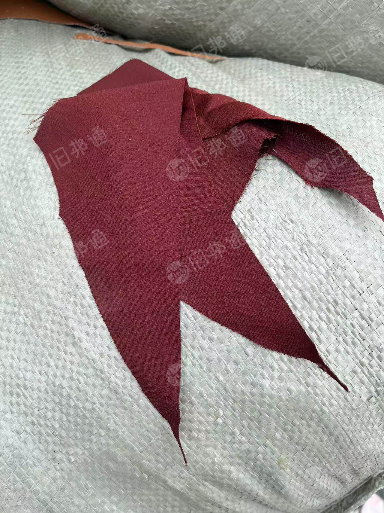长期出售涤纶拉丝布氨纶拉丝布,白色浅色老色都有,每个月有几百吨,货在湖北武汉