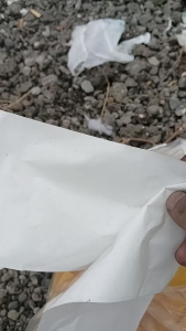出售淋膜纸废料，有多种颜色混杂