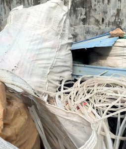 出售PVC线皮废料，长期有货