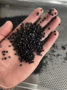 出售abs颗粒，黑色、本色、白色都有，可以根据颗粒要求生产定制，月供500吨