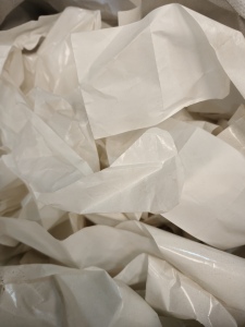 出售厂里分拣的硅油纸，电子条废料