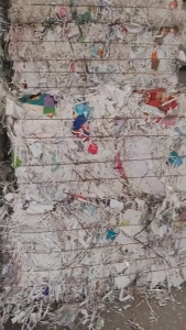 长期出售带膜小花卡边角料