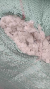 长期出售涤纶毛毛料，涤纶磨毛料，货在浙江宁波