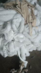长期出售涤纶废布，服装厂下来的绒布，货在浙江宁波