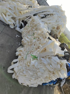 长期大量出售发泡厂下来的ixpe边角料，现货几十吨，每天出9.6米一车