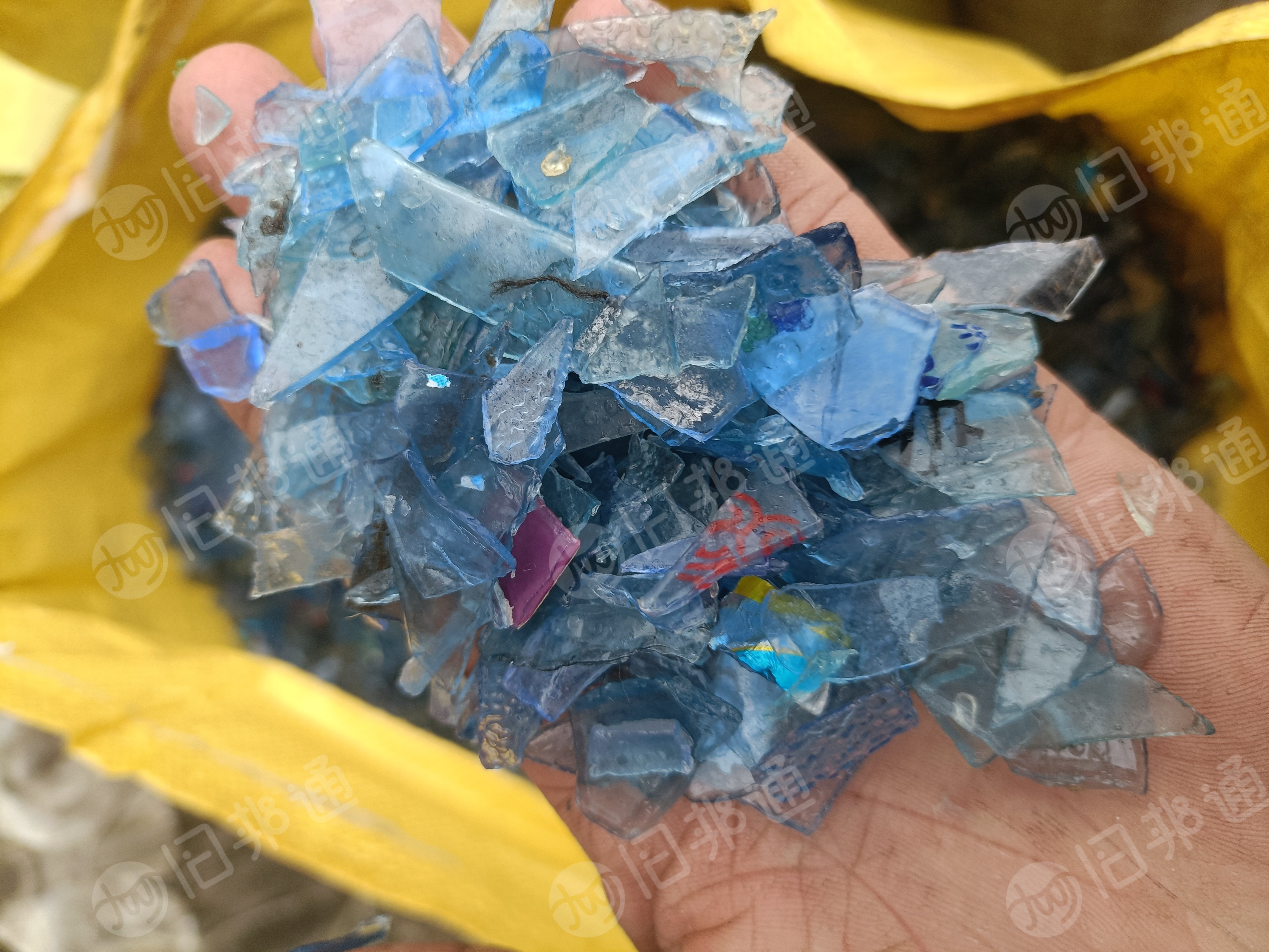 出售PC色透破碎料,水桶破碎料,