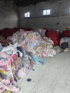 长期大量回收红蓝料，每个月需要200吨