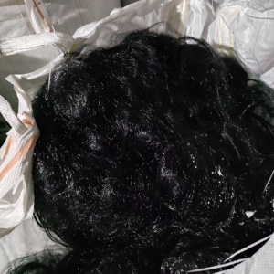 长期出售涤纶干丝，切片纺下来的，有白色和黑色，厂在江苏淮安