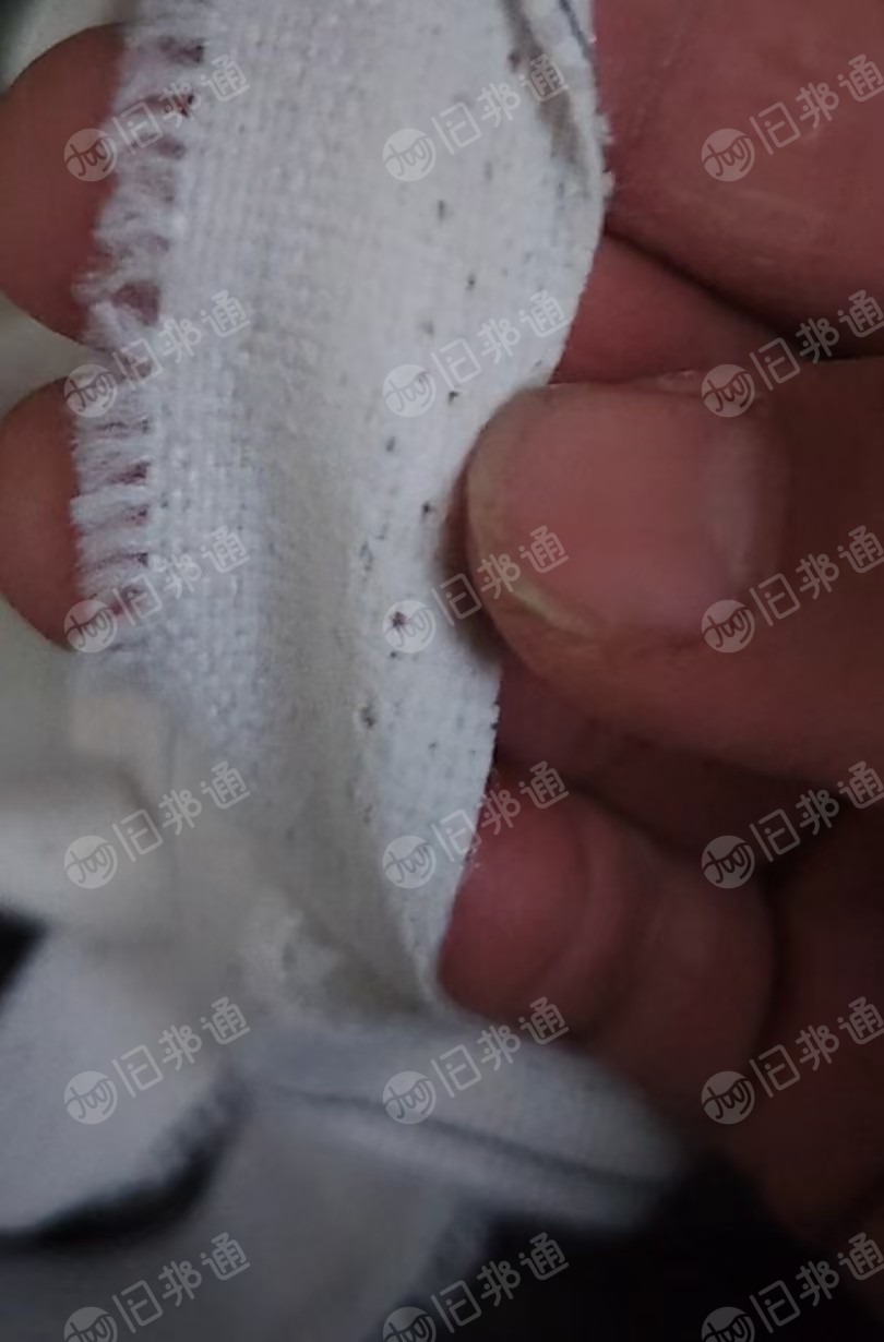 长期出售涤纶废布，涤纶边角料，棉麻废料，棉麻边料