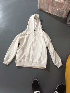 长期出售精品库存卫衣，现货几千件