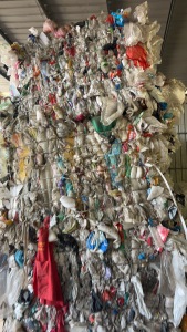 出售废旧打包厂薄膜，杂膜，高压膜