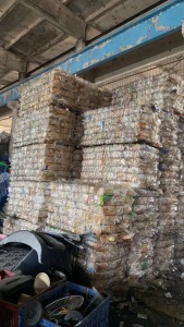 长期出售餐盒压块