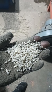 出售珍珠棉颗粒，二白料，过60+80目网