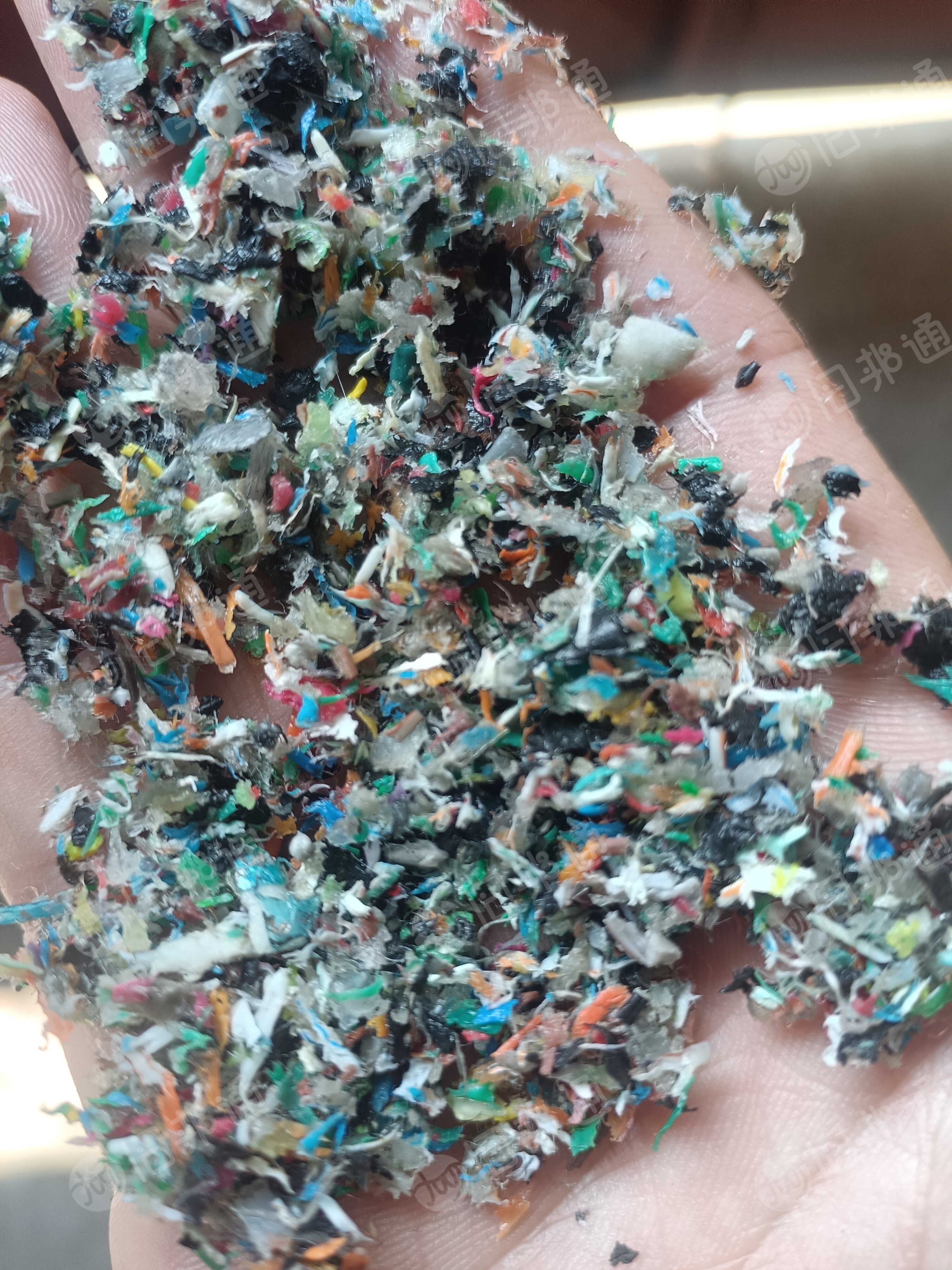 出售大量清洗干净电话线,网线,杂电线全浮水料