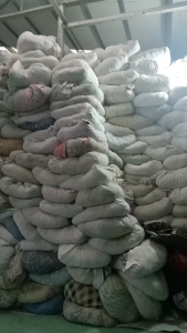 长期出售旧衣服大白，大白开花料，大白，现货20吨