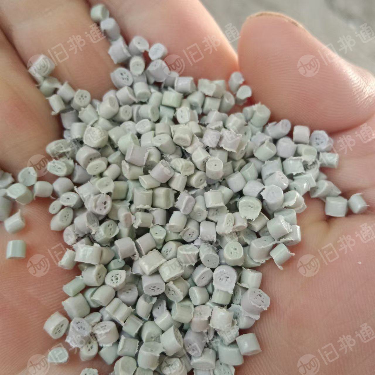 长期出售干造乳白袋颗粒,过100目