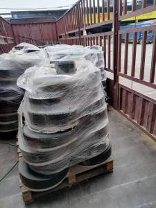 出售PET偏光片废料，成卷的，现货13吨