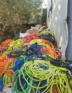 出售PVC管废料，煤气罐下来的