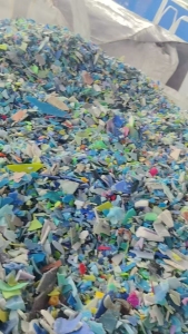 出售全漂分色丙破碎料，红蓝丙破碎料