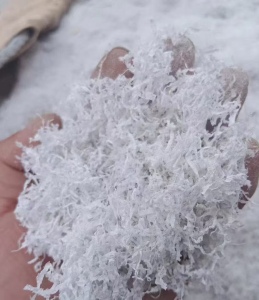 出售PVC塑钢门窗刨花料，月供30吨