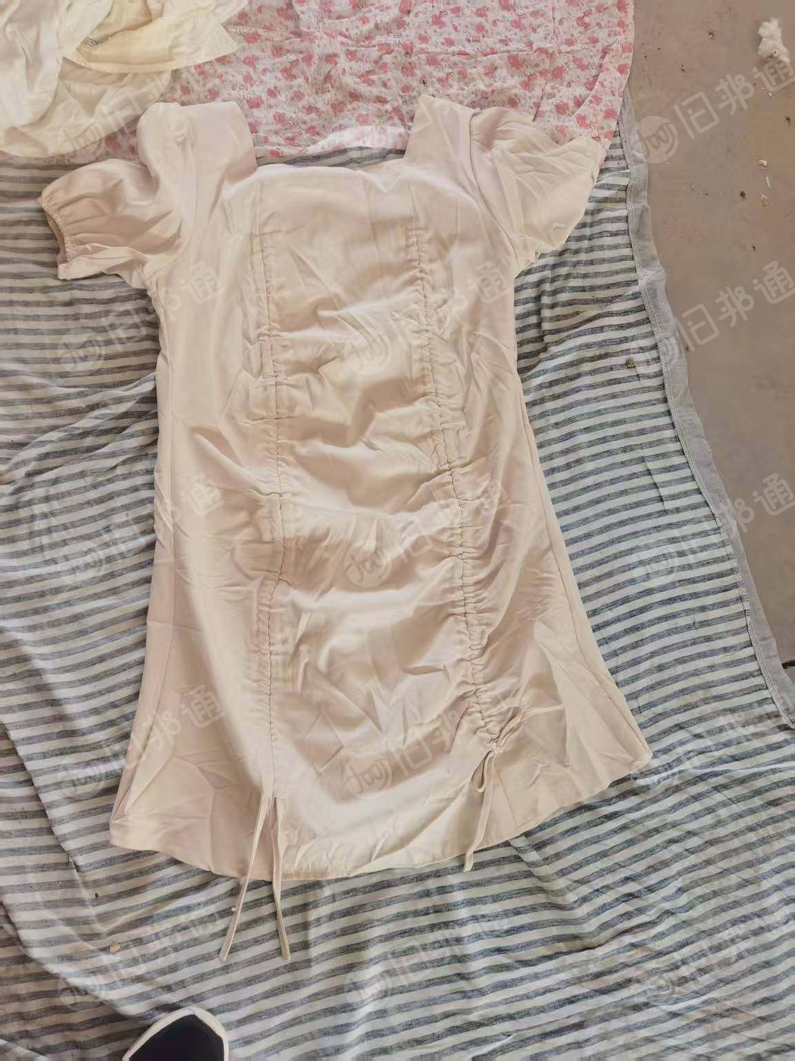 分拣厂长期出售白色的女装,衬衣,衬衫,现货10吨左右