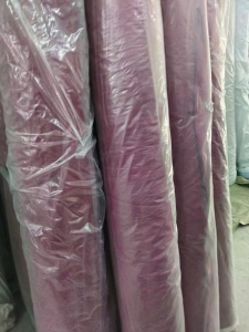 出售库存磨毛布，涤纶布，库存布，门幅240，克重85，现货十万米左右