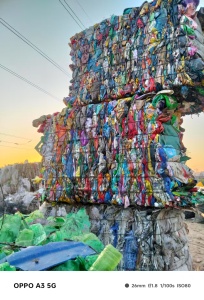 出售花乙串壶压块，现货够13米一车