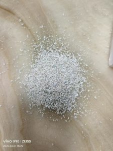 出售PVC吹毛料，有黑，白，黄3个颜色