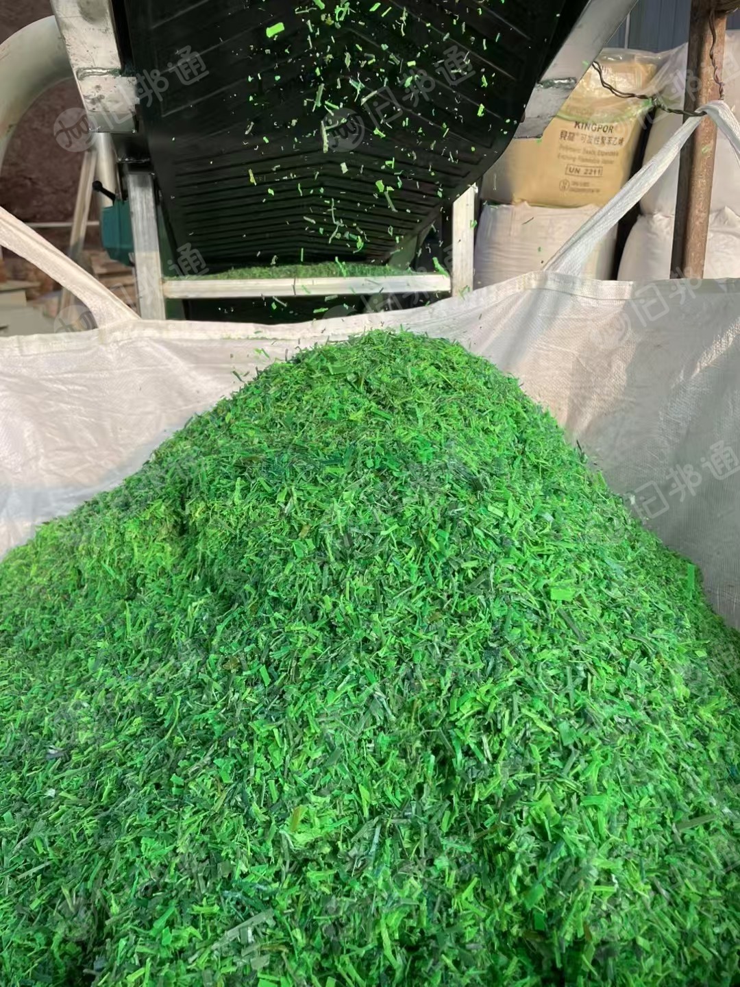 长期出售水破Pet打包带破碎料