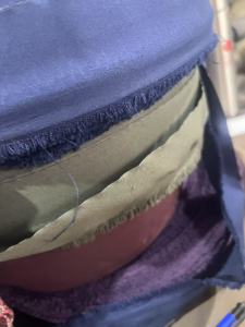 长期出售涤纶布条，涤纶拉丝布，里面也有上浆的，统货走，现货20吨左右