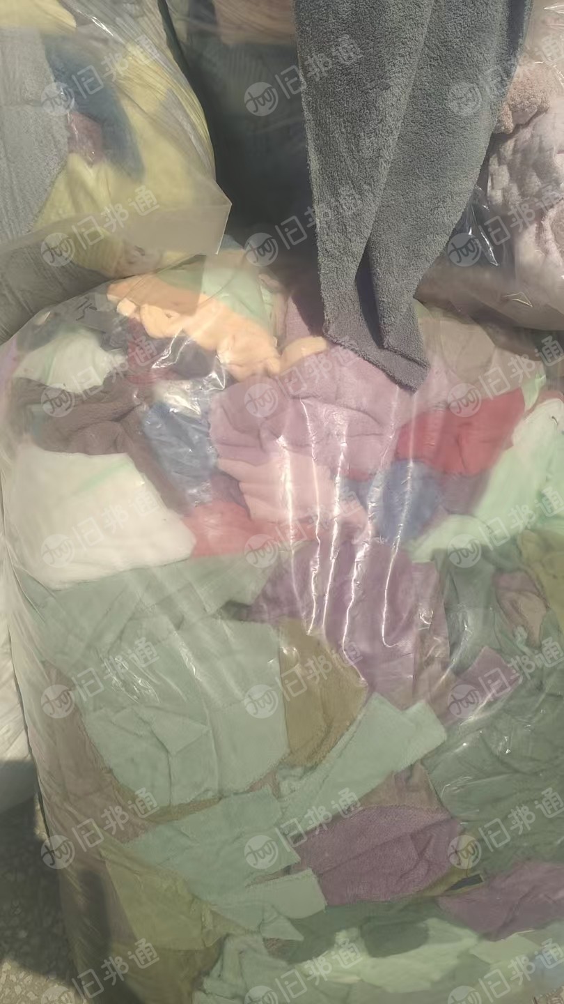 长期出售毛巾厂下来的涤纶废布,涤纶边角料,现货5吨左右