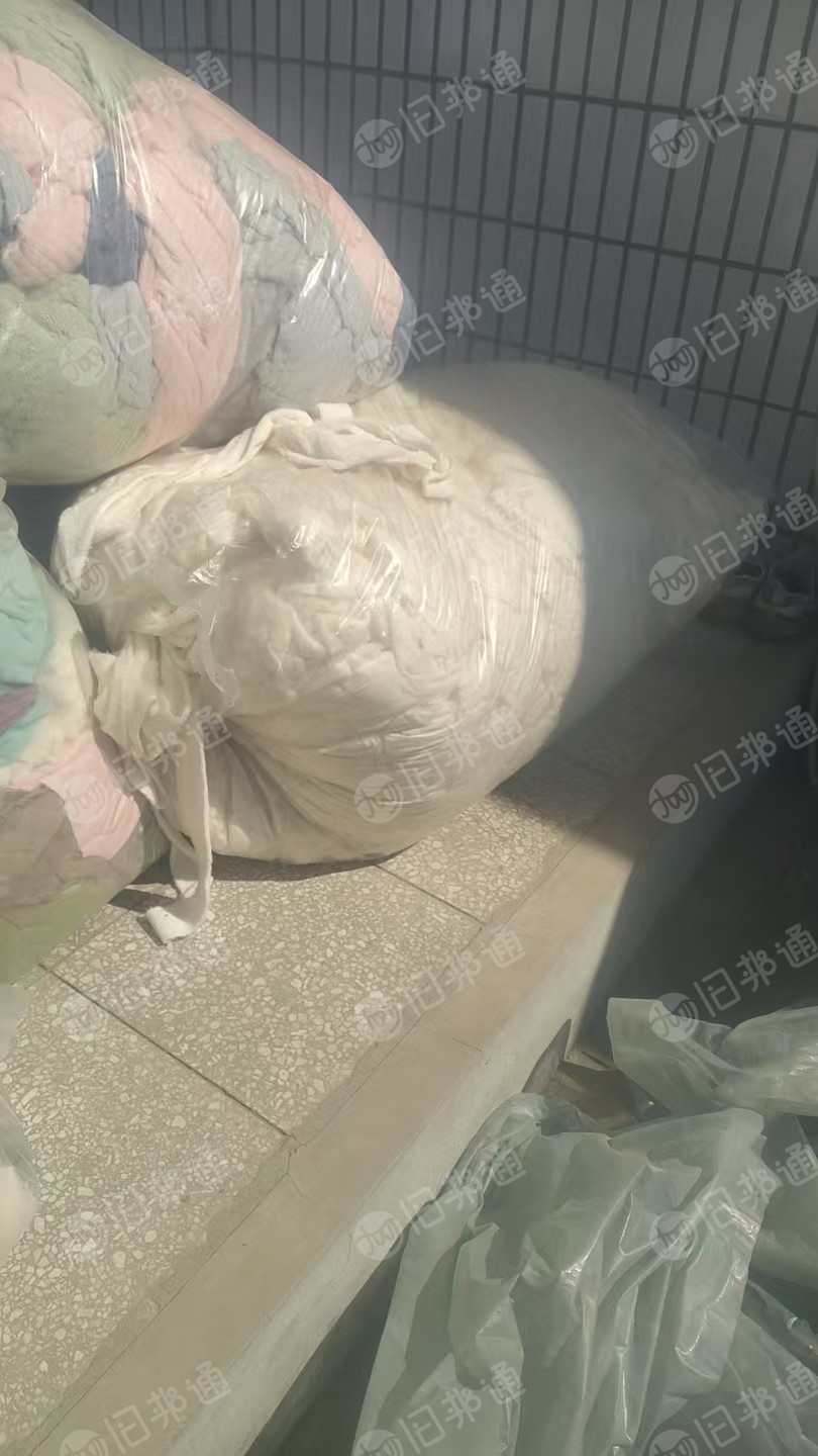 长期出售毛巾厂下来的涤纶废布,涤纶边角料,现货5吨左右