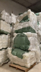 长期大量出售PET滑膜废料，压包料和成卷的都有