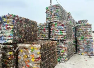 长期出售PET瓶砖，聚酯瓶砖