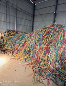 出售软质PVC电线皮废料,长期有货