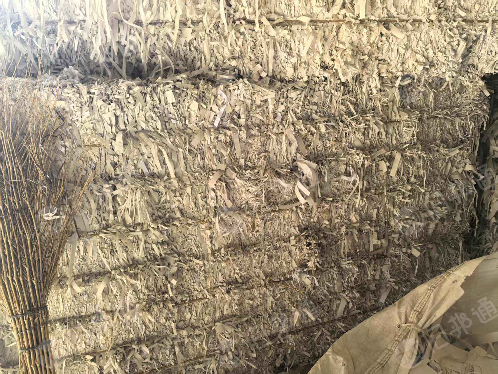 出售白纸边压包料,不带胶