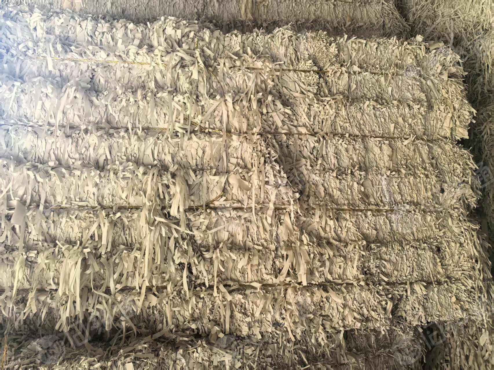 出售白纸边压包料,不带胶