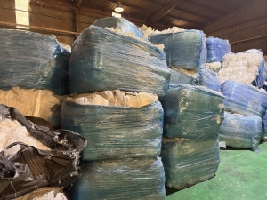 出售PC板材上的PE静电膜，撕下来的