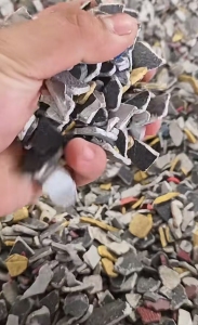 出售PVC树脂瓦破碎料