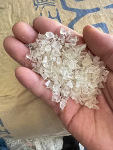 长期出售医疗厂下来的pvc破碎料，过滤器，滴斗等，硬质现货20吨左右，软质也有