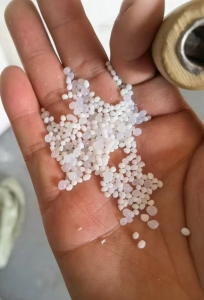 长期出售pa6半光复牌料，现货10吨