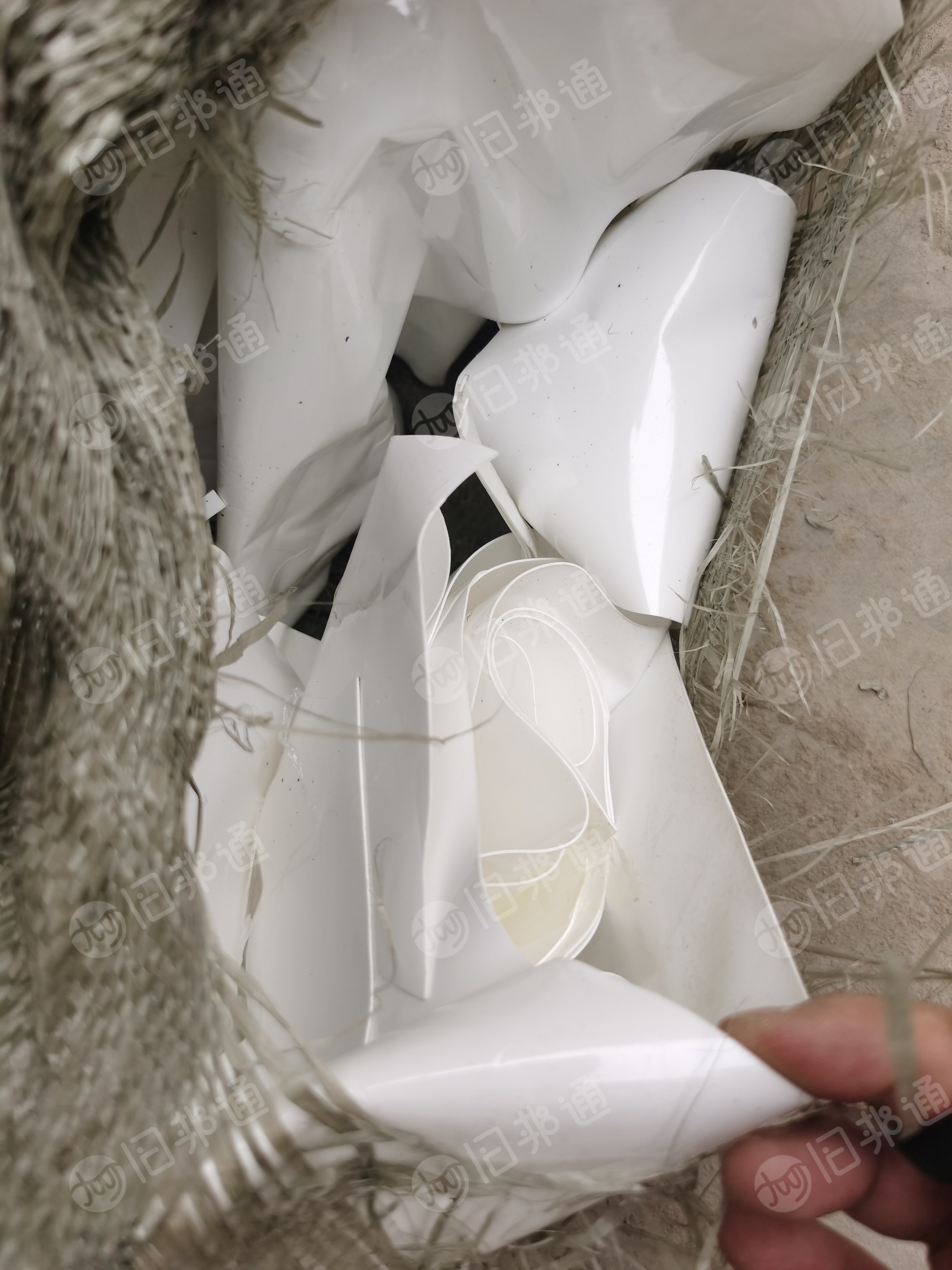 长期出售硅胶边角料(炼油料)