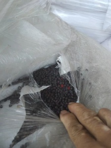出售黑色pof颗粒，也有杂色，现货10吨