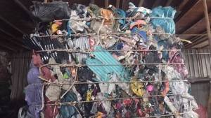 出售大小响料压块