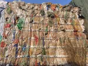 出售水洗编织袋，月供三挂车