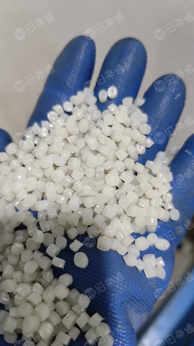 出售珍珠棉颗粒，大白二白都有，过80目网，现货十来吨