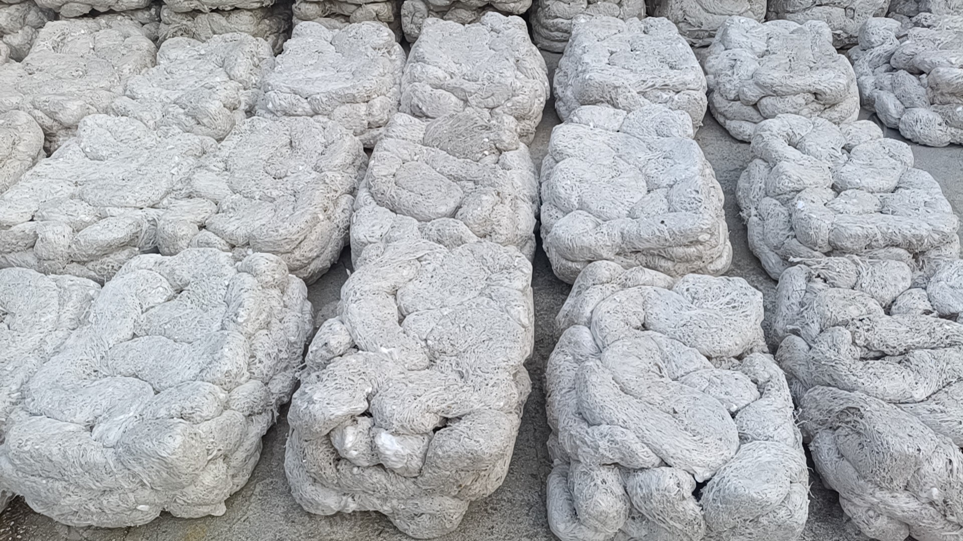 出售泡沫热溶块