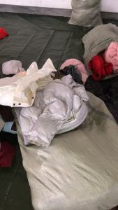 长期出售学生衣服，旧衣服统货，旧衣服小区货